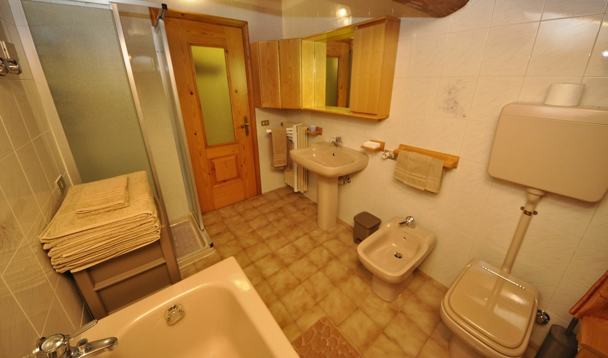 Appartamento Valeriano By Livigno Accomodation Bagian luar foto