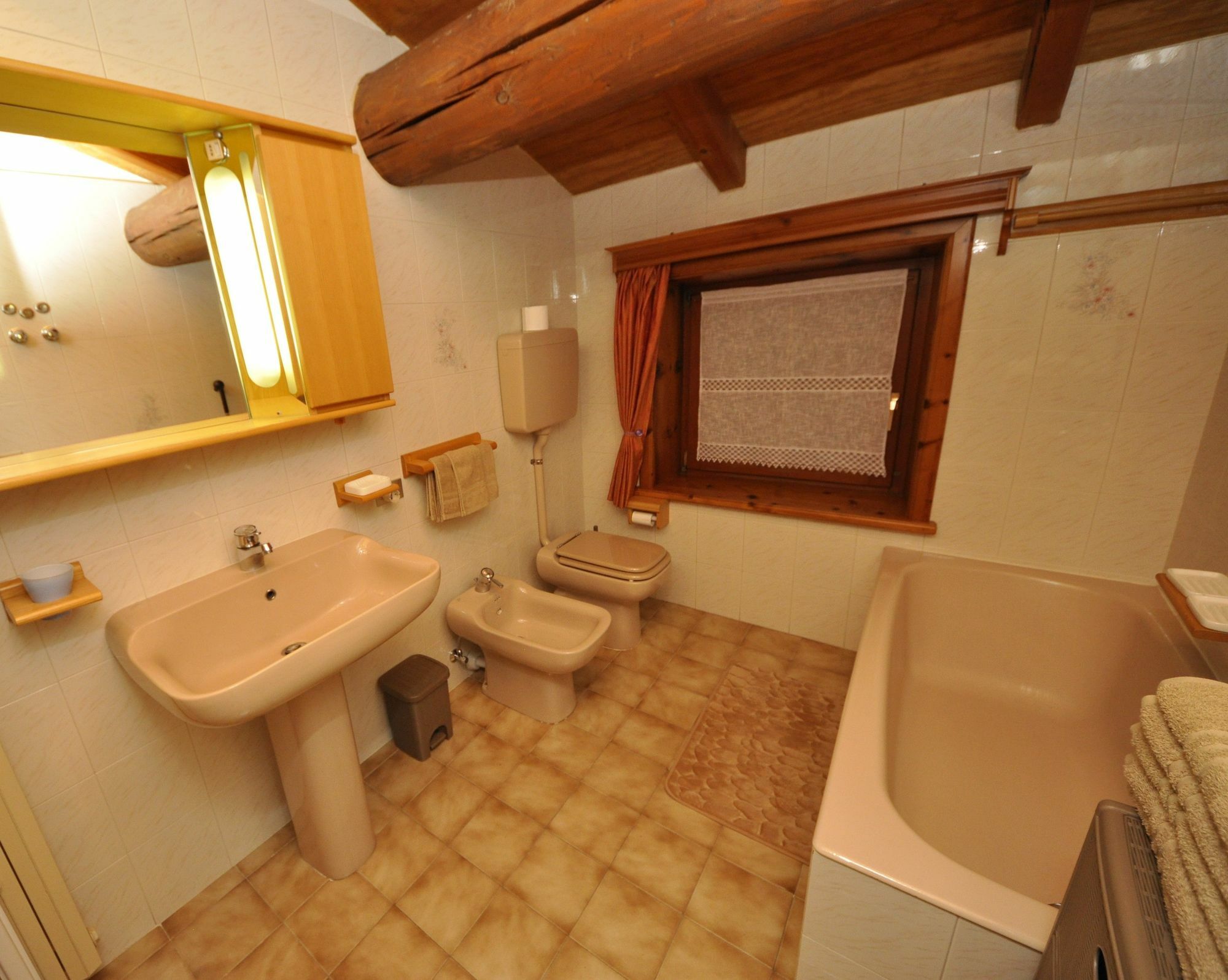 Appartamento Valeriano By Livigno Accomodation Bagian luar foto